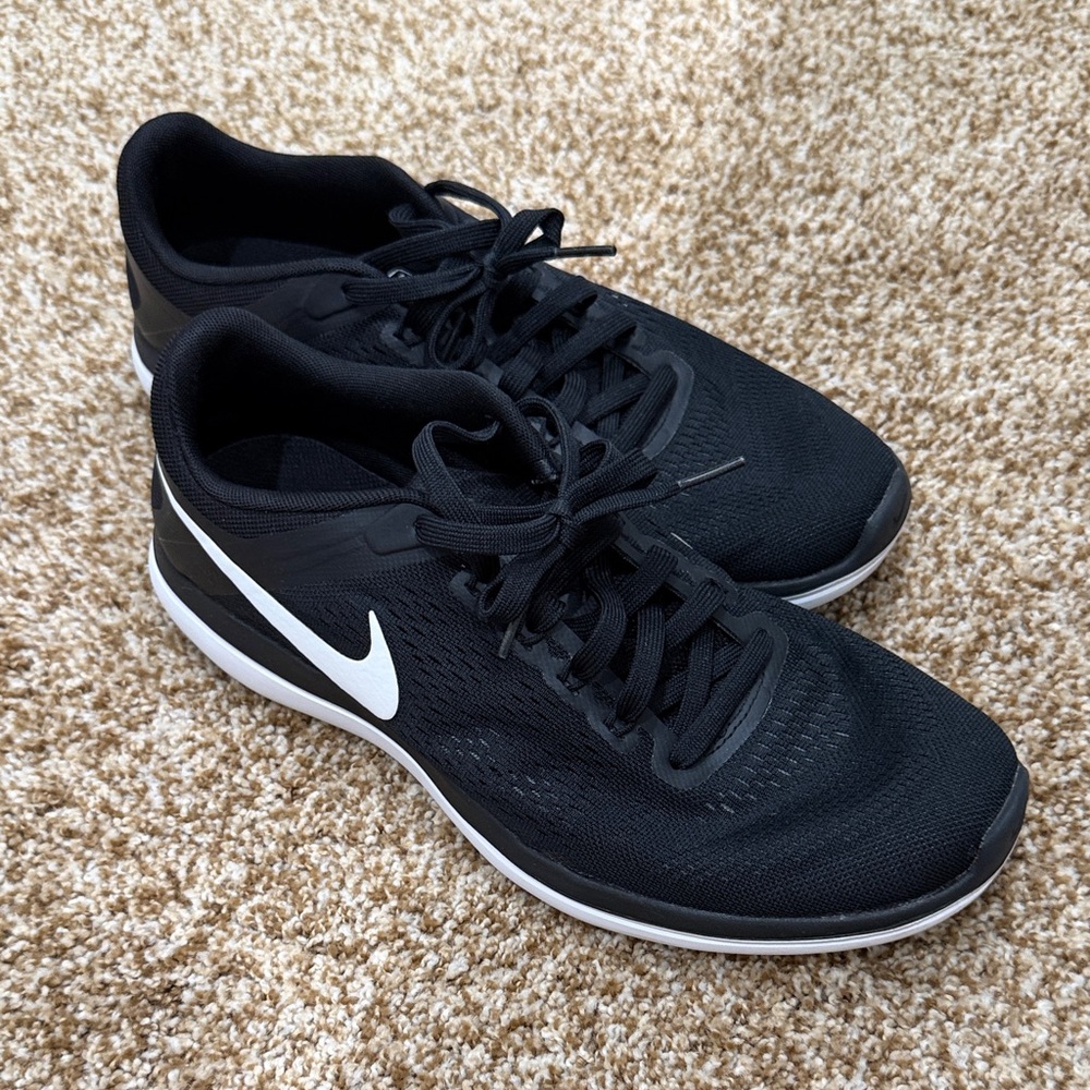 Mens Nike Flex 2016 Run with Fitsole Black Running Shoe